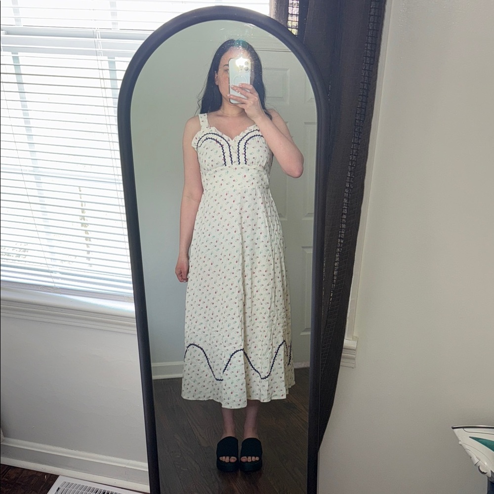 Cupshe White Floral Midi Dress with Navy Accents - Picture 4 of 12